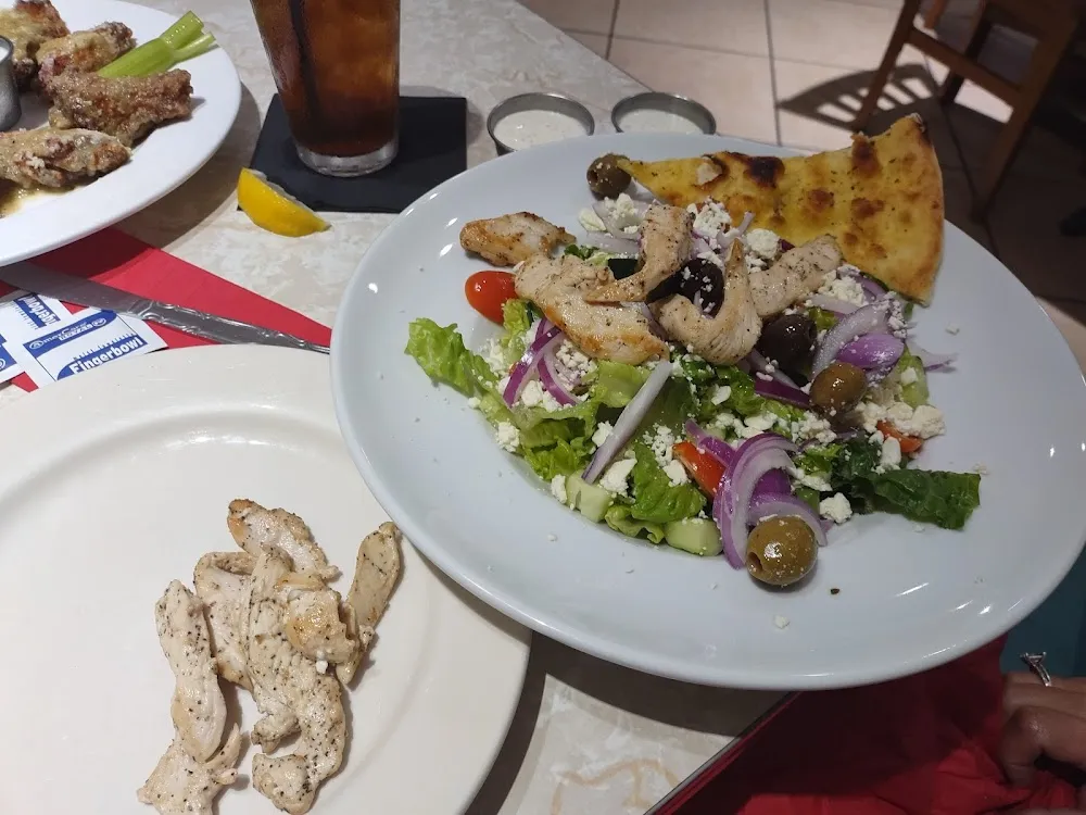 Greek Salad w Grilled Chicken